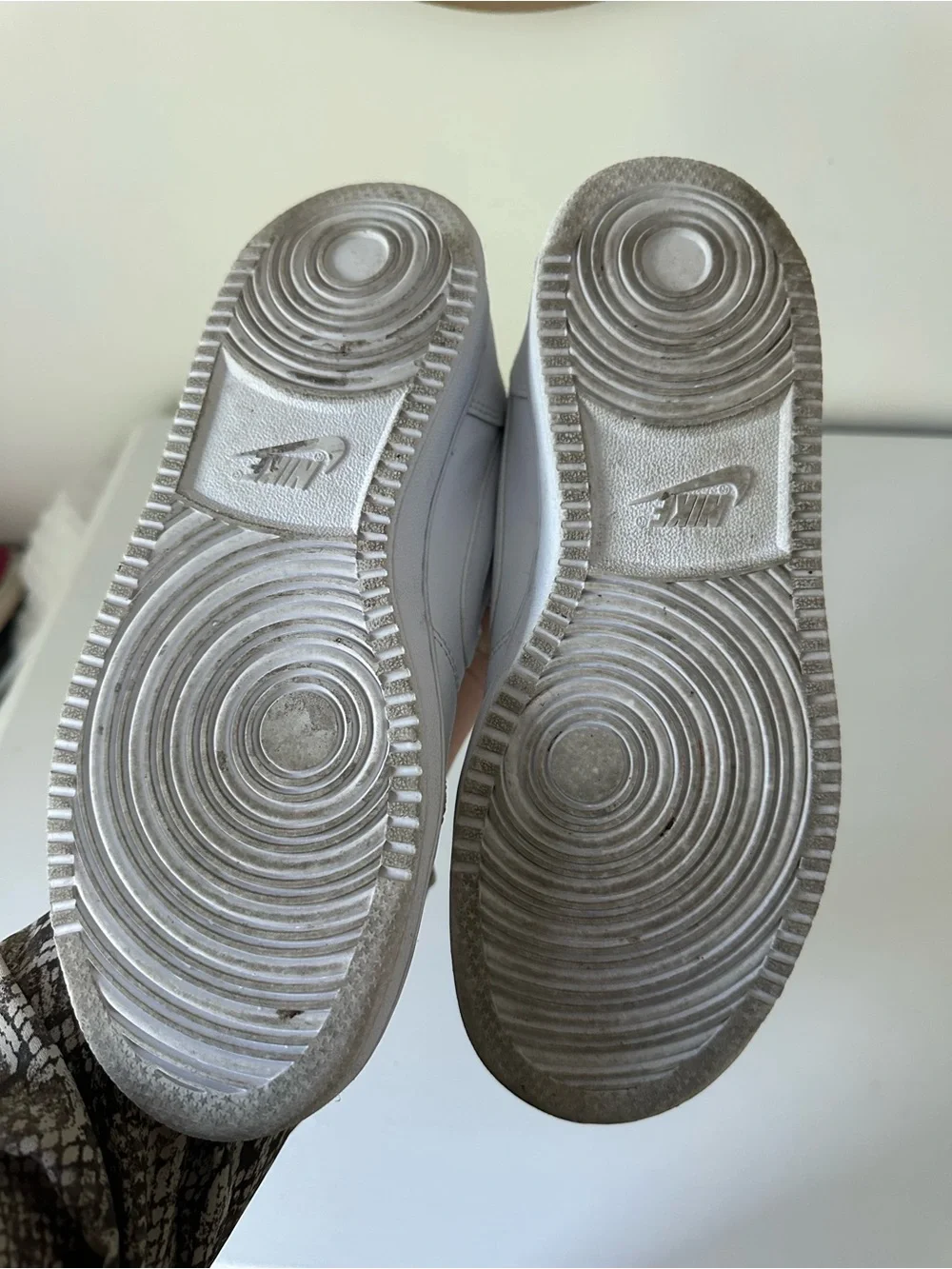Nike White Low-Top Leather Sneakers Women's